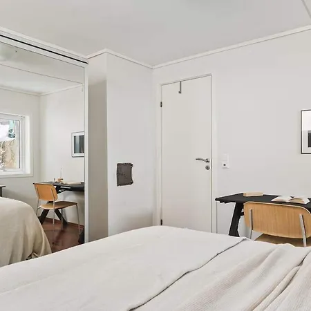 Bright And Cozy 2-bedroom Apartment