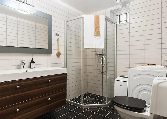 Lejlighed Bright And Cozy 2-bedroom *